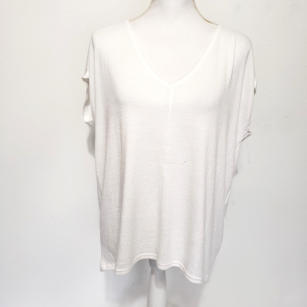 NEW!! Market & Spruce Womans SIZE L White V-Neck Loose Casual Blouse Top FLAW